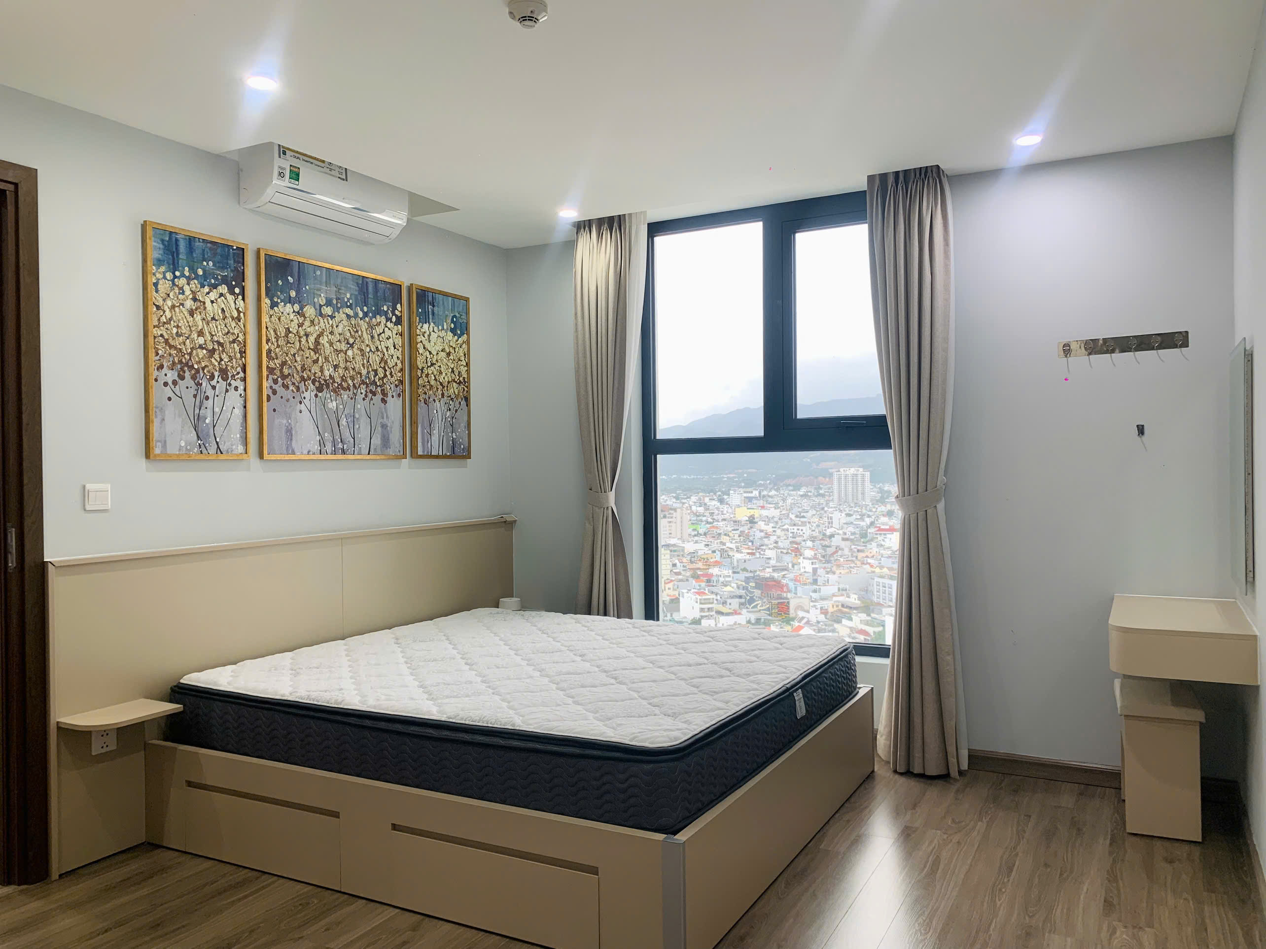 Hud Building apartment for rent | 3 bedrooms | 90m2